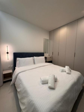 LY Sapphire Suite City Center